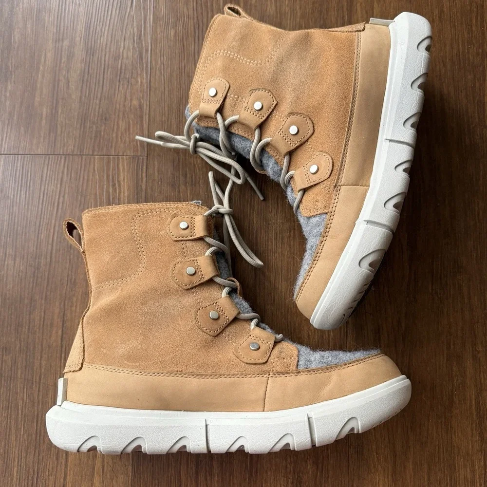 SOREL Explorer II Joan Waterproof Boot Womens 7 Tan Suede Lace Up Winter Rain